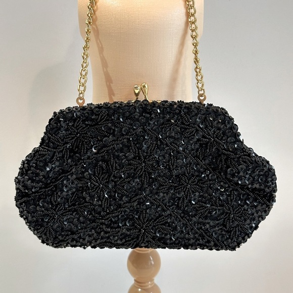Vintage Black Beaded & Gold Wristlet‎ Chain or Wear as a Clutch Evening Bag - Picture 2 of 9